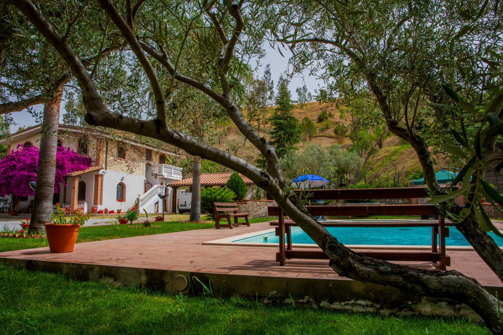 Tenuta Severino Santa Caterina Dello Ionio Marina Exterior foto