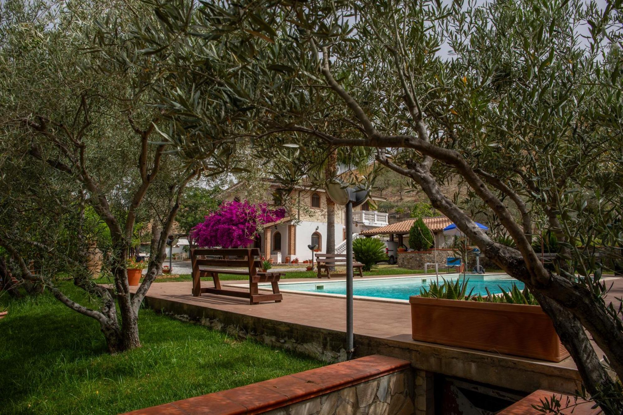 Tenuta Severino Santa Caterina Dello Ionio Marina Exterior foto